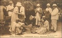 Marchands Haoussas. – « Ces Haoussas sont partout, vont partout, s’infiltrent partout ». Source : Nicod, Henri, Conquérants du Golfe de Guinée, Paris-Genève, Société des missions évangéliques, 1947.