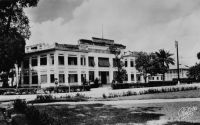 Douala, le Palais de justice - Le bâtiment a été construit en 1931.