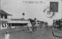 Conakry, rue commerciale - Carte postée en 1908