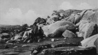 Bobo, dans le site pittoresque de Koro – Le village de Koro est un haut lieu touristique de la région dès l’époque coloniale.