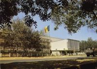 Fort Lamy, palais du gouvernement – La capitale du Tchad change de nom en 1973 pour devenir N’djamena. Carte postée en 1971.