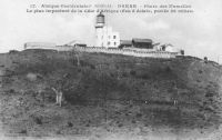 Dakar, Phare des Mamelles, le plus important de la côte d'Afirque (feu à éclats, poété 26 milles)