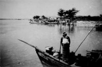 Bamako, bac sur le Niger - légende manuscrite, photo prise par un amateur et datée au dos du 28.10.1942