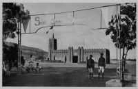 Bamako, le stade Frédéric Assomption  - Inauguré en 1928, il devient Stade Ouezzin Coulibaly en 1960