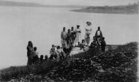 Togo, sur les bords de la lagune - Carte postale issue d'un carnet édité par les Soeurs missionnaires de NOTRE-DAME des APOTRES, Venissieux (Rhône).